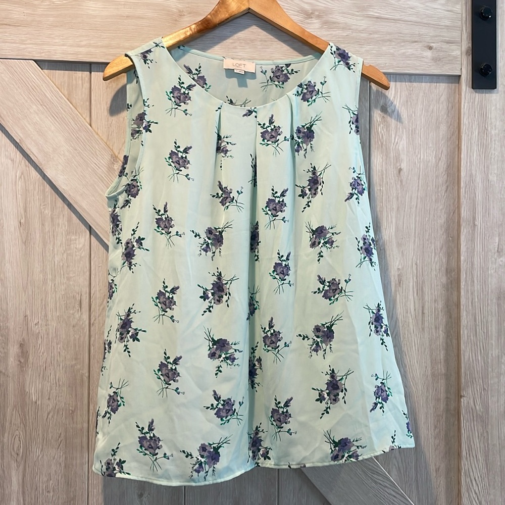 Loft Outlet polyester blouse. Size: M. Color: Light teal and purple flowers.